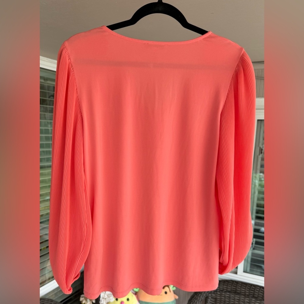 Calvin Klein Coral Relaxed Blouse with Flowing Fabric - Picture 8 of 11